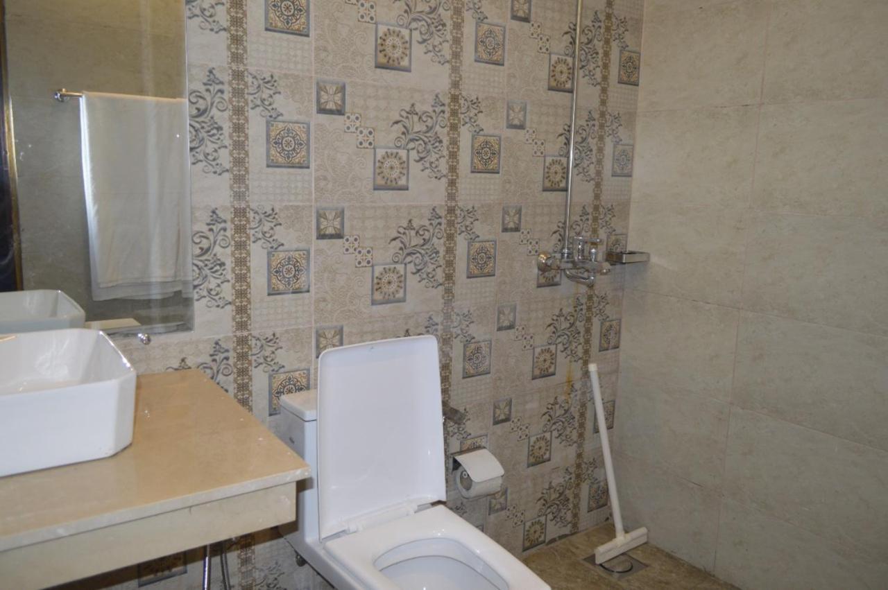 Rose Valet Guest House Iszlámábád Kültér fotó
