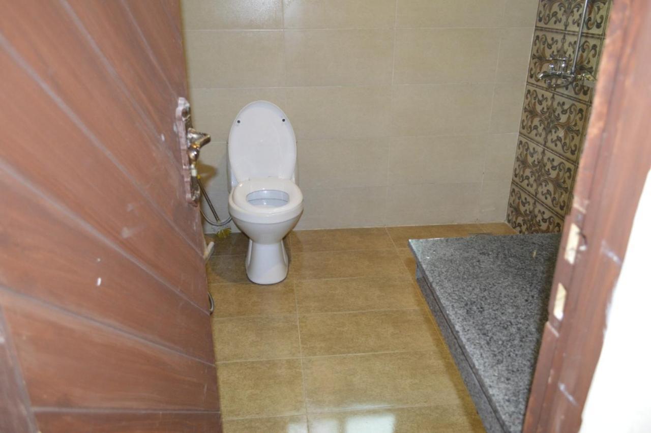 Rose Valet Guest House Iszlámábád Kültér fotó